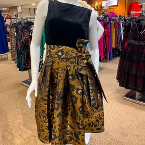 LIKE NEW- Tahari Cocktail Dress